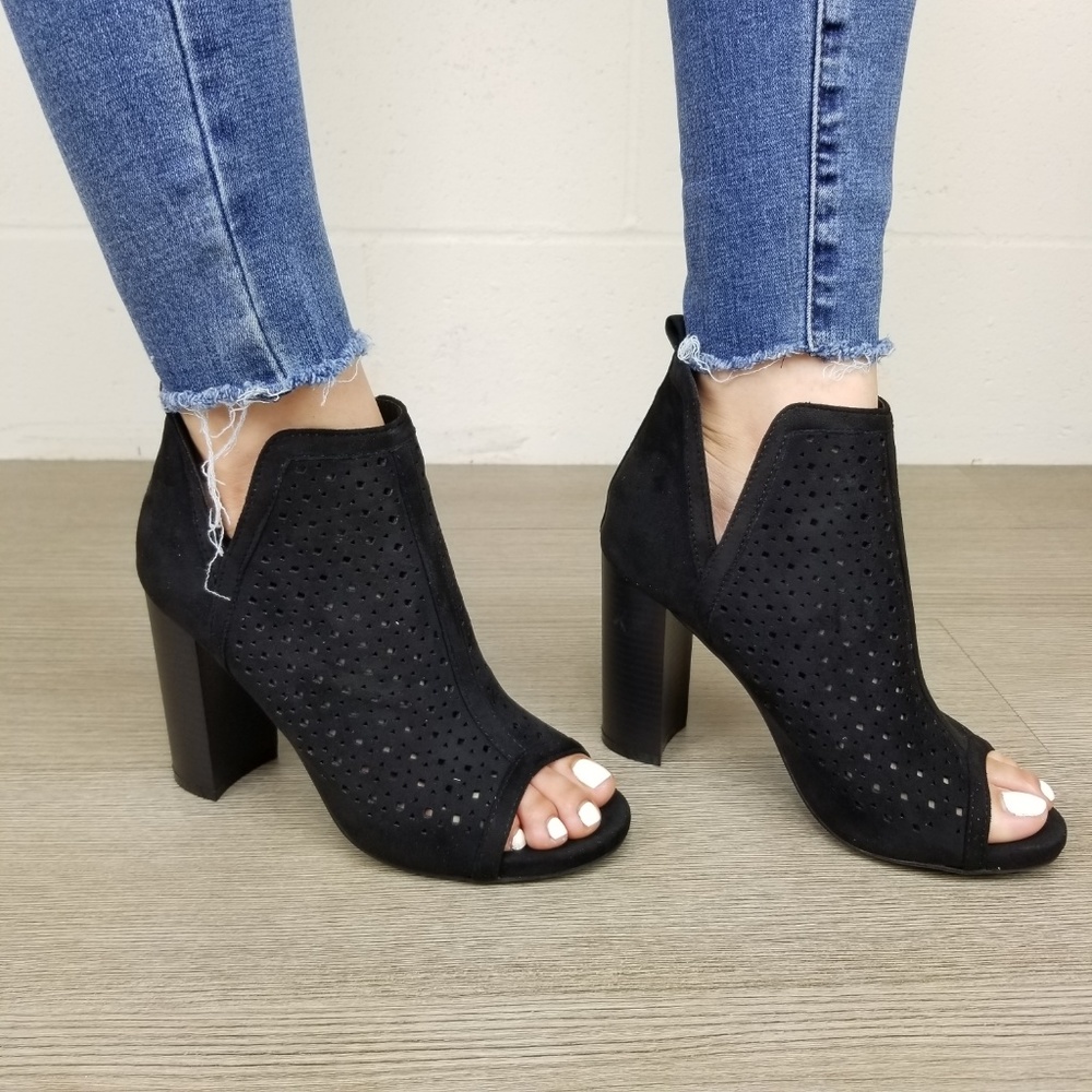 Perforated Block Heel Sandal Ankle Bootie - Picture 2 of 8